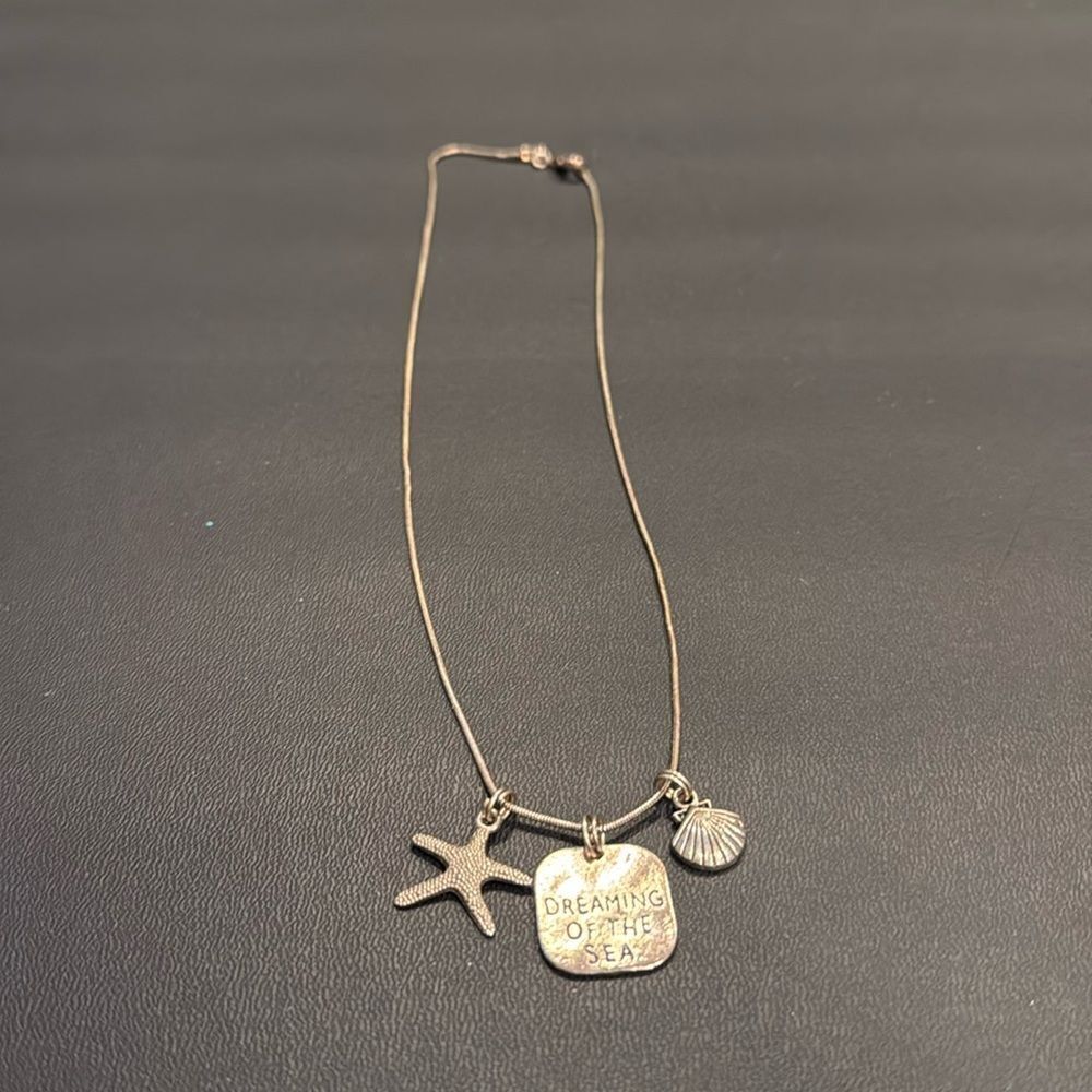 Dreaming of the sea & starfish , seashell pendant necklace beautiful stamped 925